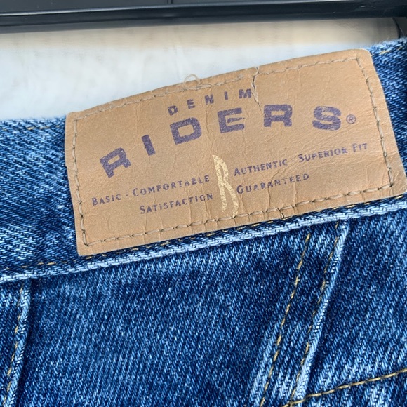 Denim shorts - Picture 11 of 13